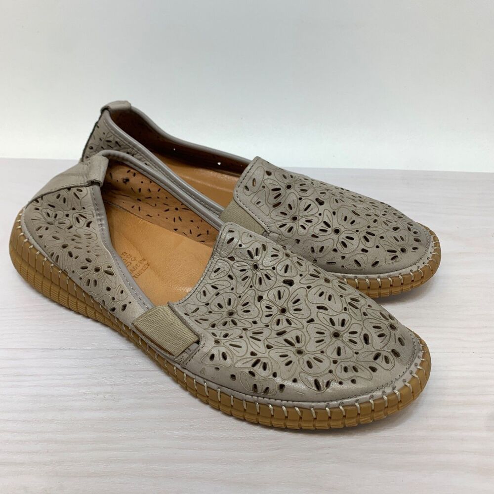 Spring Step Jookin Shoes Women 41/US 10 Taupe Leather Loafer Laser Cutout Flat